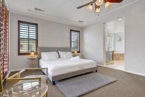 5 bedrooms, desk, iron/ironing board, travel crib