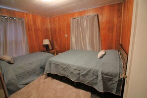 2 chambres, bureau, accès au Wi-Fi (inclus), literie fournie