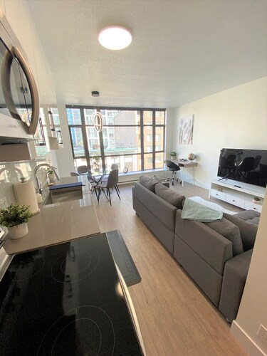 Vancouver Downtown City view 1 Bedroom & Flex Apartment
