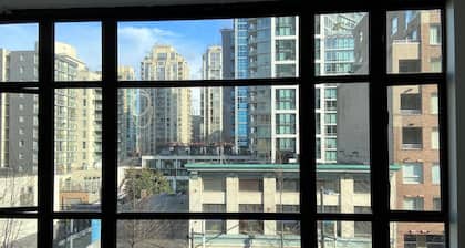 Vancouver Downtown City view 1 Bedroom & Flex Apartment