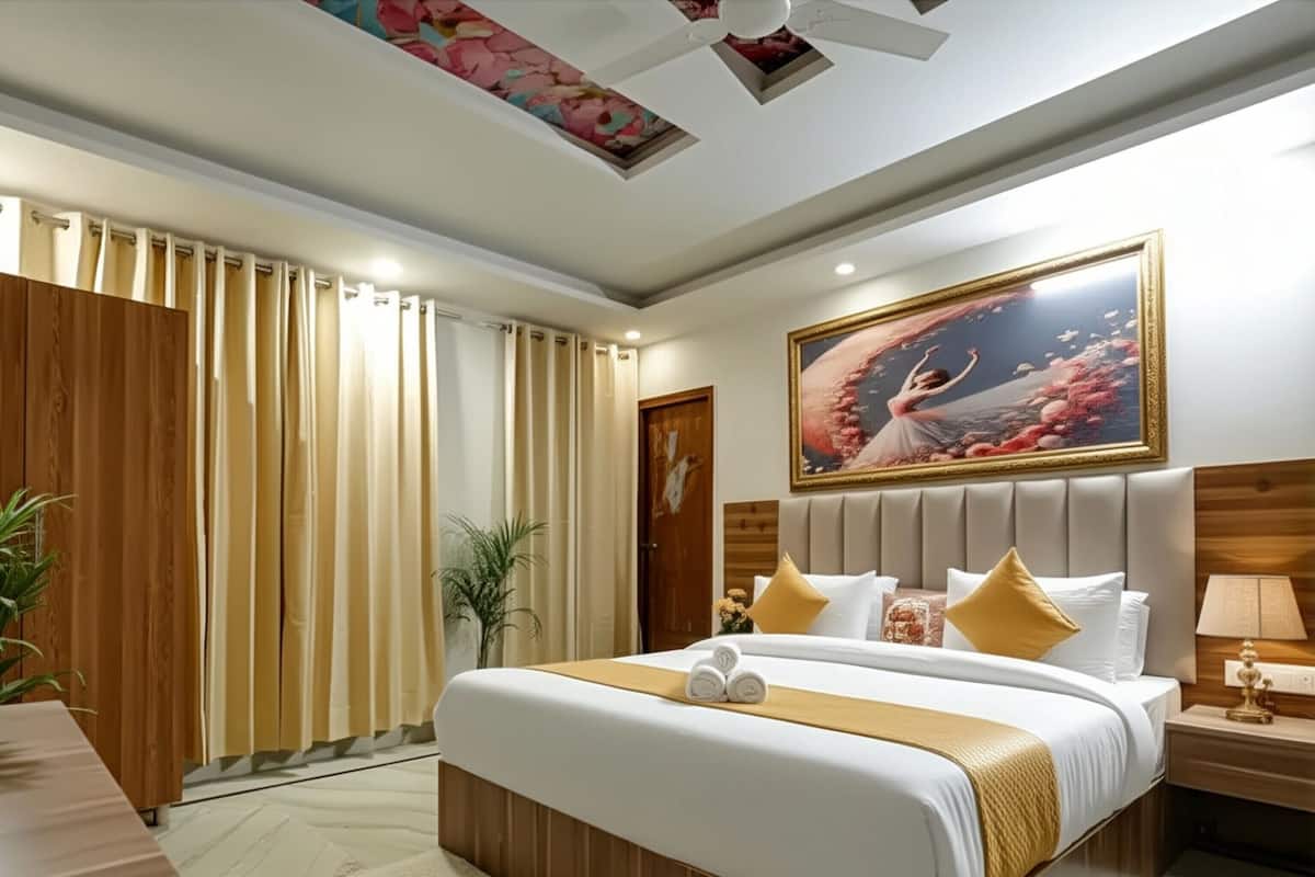 Egyptian cotton sheets, premium bedding, down duvets, Tempur-Pedic beds