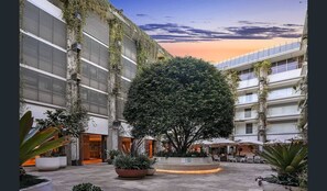 Exterior - Studio 304 Bondi Beach with Ocean Views (Bondi Beach)
