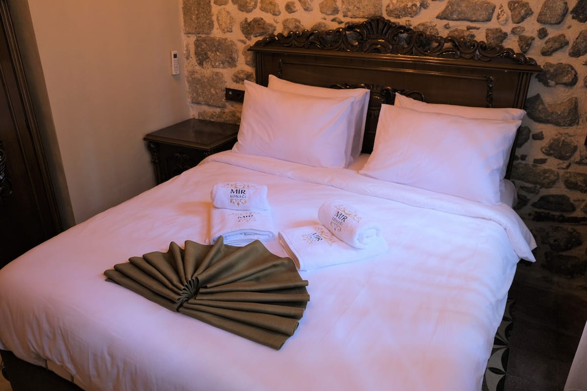 Wifi gratis y ropa de cama