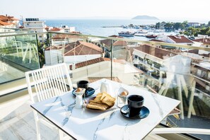 Deluxe kamer, 1 twee- of 2 eenpersoonsbedden | Terras