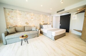 獨特裝潢、布置獨特、書桌、筆電工作空間