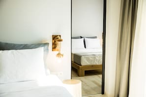Individually decorated, individually furnished, desk, laptop workspace - Kali Thea Suites (Sithonia)