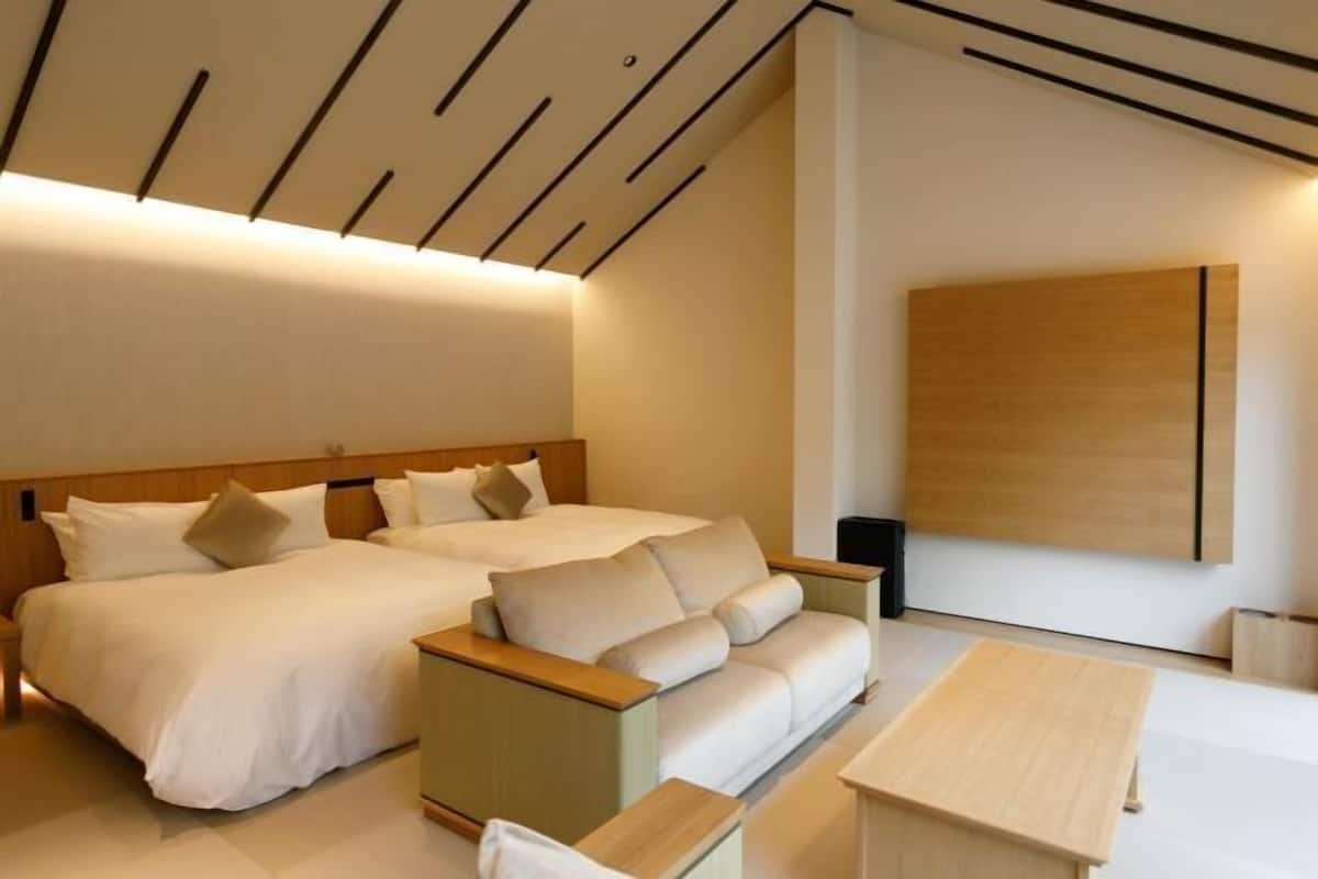 Individually furnished, free WiFi, bed sheets