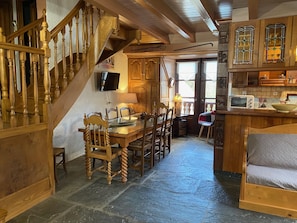 Interior - Authentic Mountain Retreat with Stunning Views and Large Park (Loudenvielle)