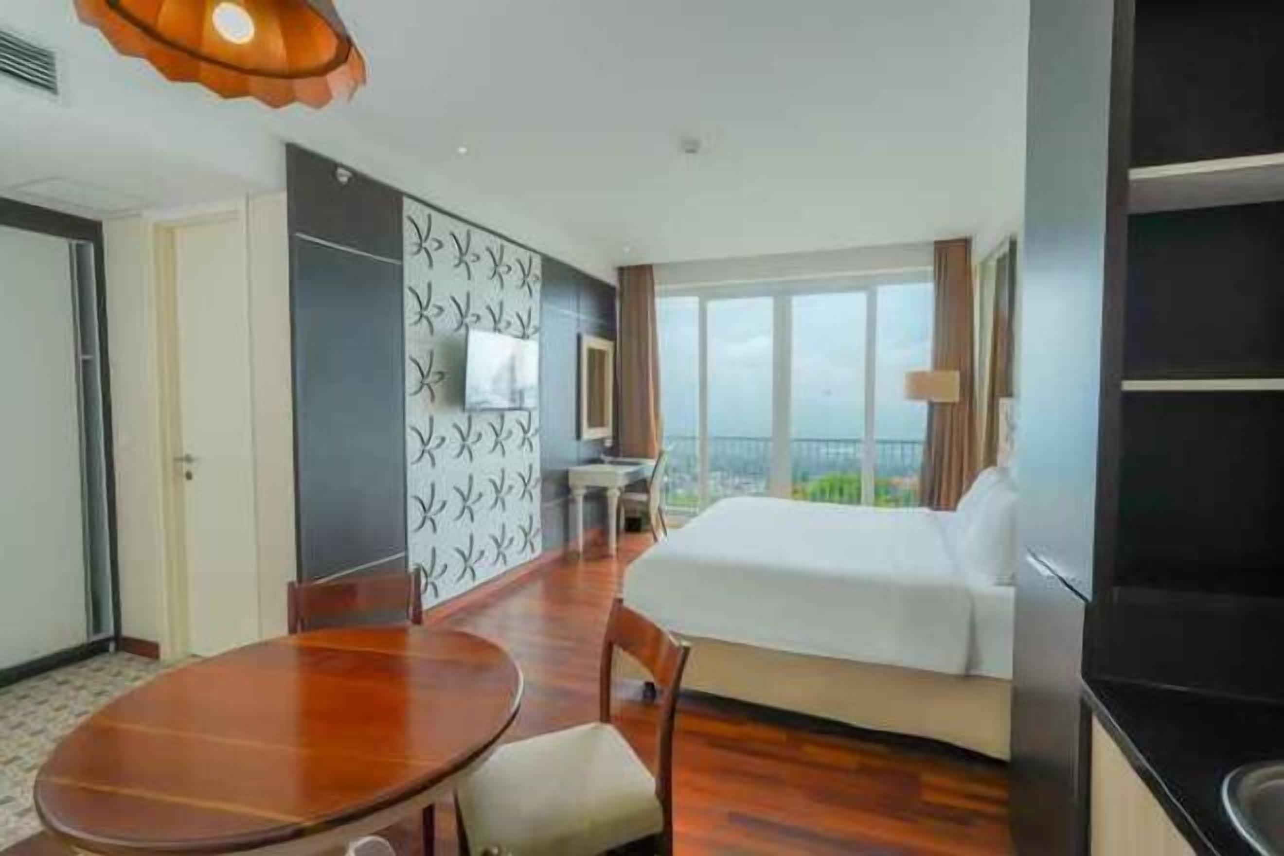 In-room safe, desk, laptop workspace, blackout drapes