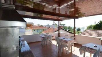 Standardzimmer, 1 Schlafzimmer | Terrasse/Patio