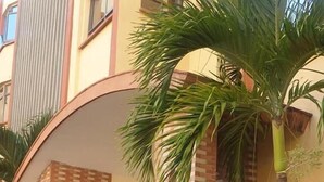 Mặt tiền nơi lưu trú