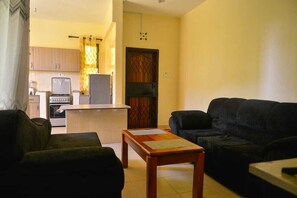 Business Apartment | Living area - Stay.Plus Shanzu Apartment (Mombasa)