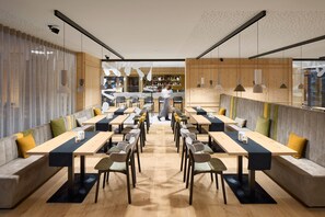 Foodcourt