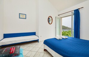 1 Schlafzimmer, Reisekinderbett, kostenloses WLAN, Bettwäsche