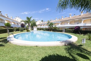 Imagen sin descripción, 4 de 28, botón