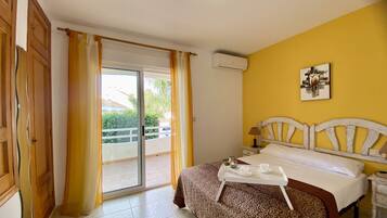 1 bedroom, iron/ironing board, bed sheets