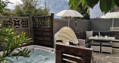 Suite with Lake View and jacuzzi 5