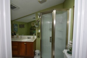 Unclassified image, 3 of 14, button