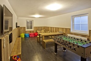 Spielezimmer