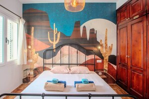 6 habitaciones, escritorio, tabla de planchar con plancha y wifi gratis 