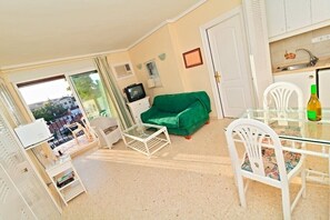 Interior - Retiro III-1D-VYB (Denia)