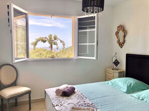 1 chambre, fer et planche à repasser, Wi-Fi gratuit