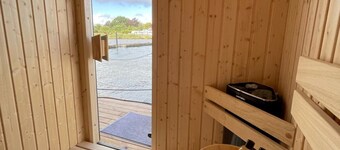 Houseboat Fjord anchorage with bio-sauna and roof terrace in Schleswig