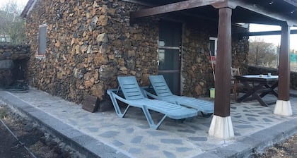 Little house in the middle of nature, and spend a few days relaxing