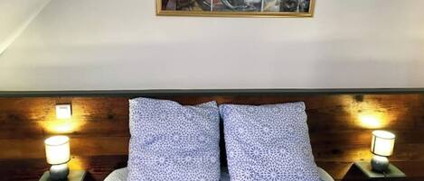 1 bedroom, travel crib, free WiFi, bed sheets