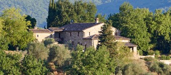 Family property in the heart of Tuscany & Chianti Hillside