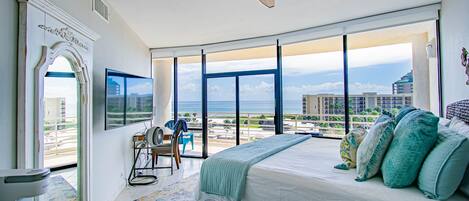 3 室のベッドルーム、デスク、アイロン / アイロン台、旅行用ベビーベッド