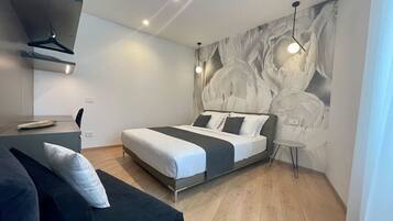 1 bedroom, desk, free WiFi, bed sheets