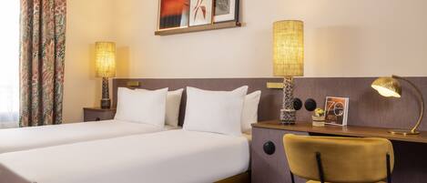 Habitación clásica doble | Caja fuerte, escritorio, cortinas opacas y sistema de insonorización