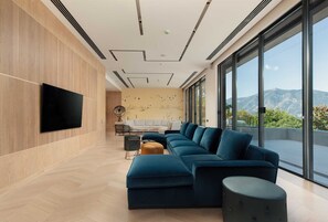 Fireplace - Villa Mandragora-Exclusive 4 Bedroom Villa (Kotor)