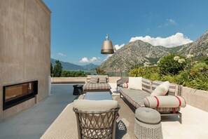 Terrace/patio - Villa Mandragora-Exclusive 4 Bedroom Villa (Kotor)