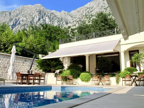 Stone House Seafront Villa