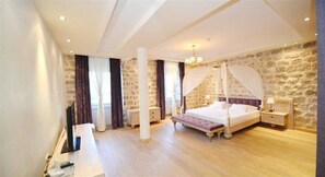 9 Schlafzimmer
