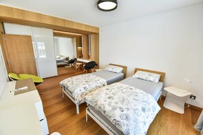 6 bedrooms, iron/ironing board, free WiFi - Dulcinea  Dream  Villa (Ulcinj)