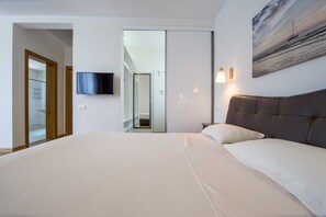 5 makuuhuonetta, ilmainen Wi-Fi