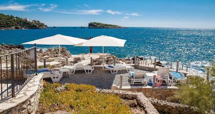 Luxury Villa Napoli Colurful and Bright