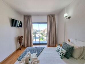 1 bedroom, iron/ironing board, free WiFi, bed sheets - Praia Rocha Tower Lovely Apartment (Portimão)
