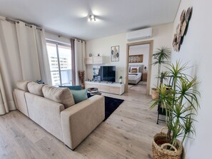 TV - Apartment Praia Rocha | Elite Residente Gold (Portimão)