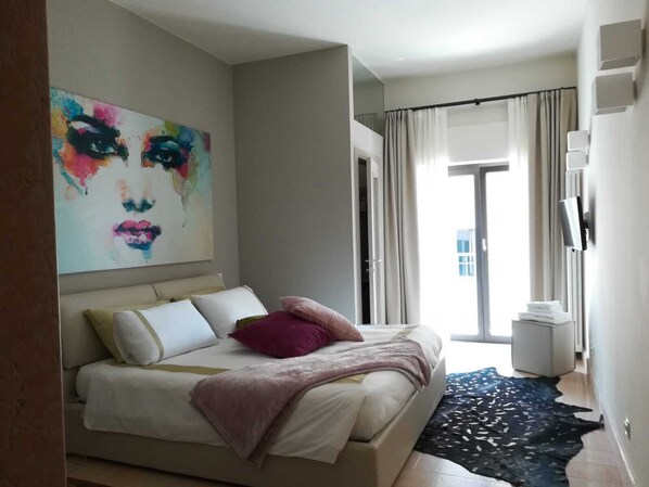 1 habitación, escritorio, wifi gratis y ropa de cama 