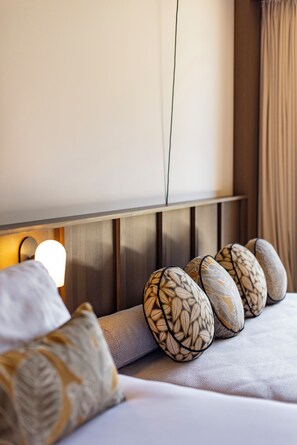 Habitación doble Confort | Minibar, caja de seguridad en la habitación y insonorización