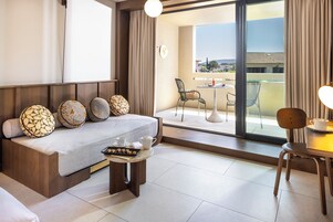 Comfort Double Room | Minibar, in-room safe, soundproofing, free WiFi