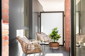 Deluxe Apartment | Balcony - Lion Apartments Gdansk (Gdansk)