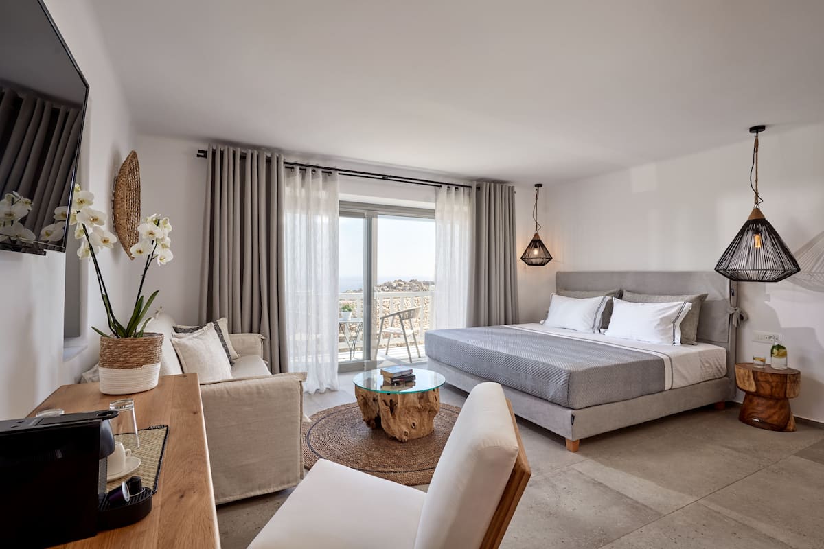 Suite, Sea View (Panorama Master) | 1 bedroom, premium bedding, in-room safe, laptop workspace
