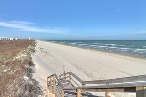 Una playa cerca