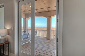 Interior - Gorgeous home offering Beach Views with Private pool!! (Port Aransas)