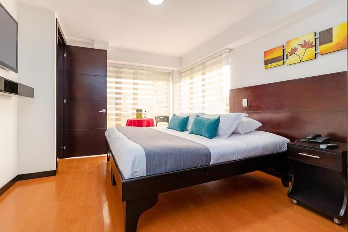 Caja de seguridad en la habitación, wifi gratis y ropa de cama